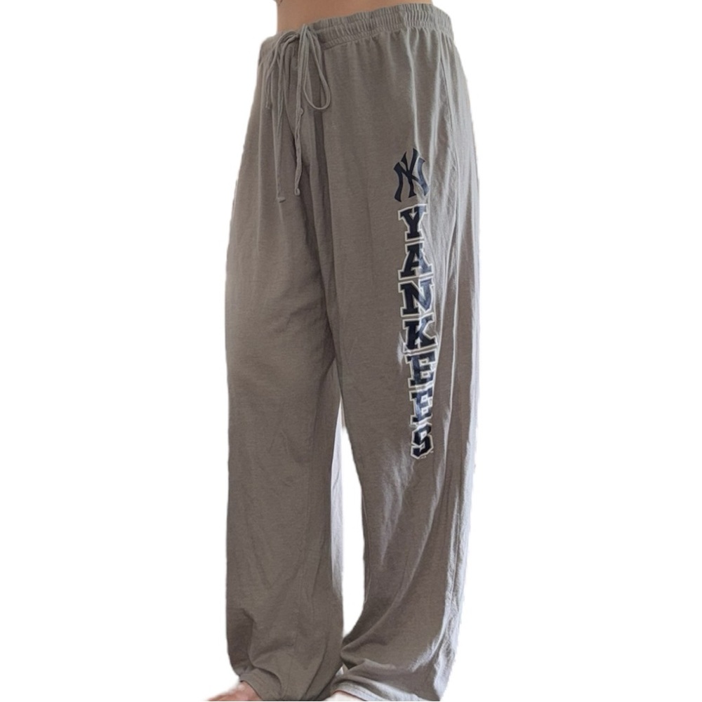 Gray Yankees Lounge Pants
